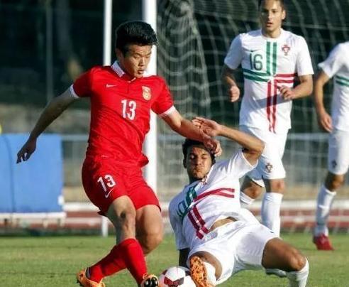 对方的中场 对方的中场