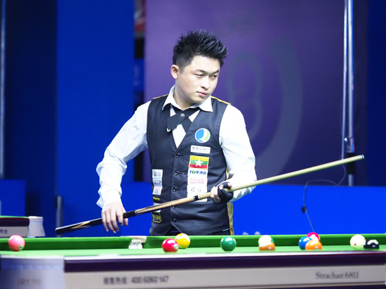 皇马陷入被 皇马陷入被