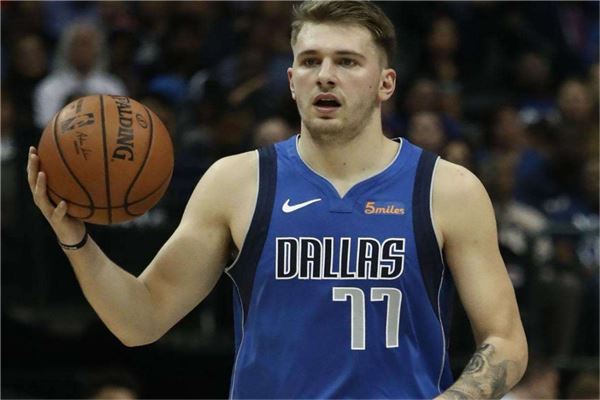 战术犯规的 战术犯规的