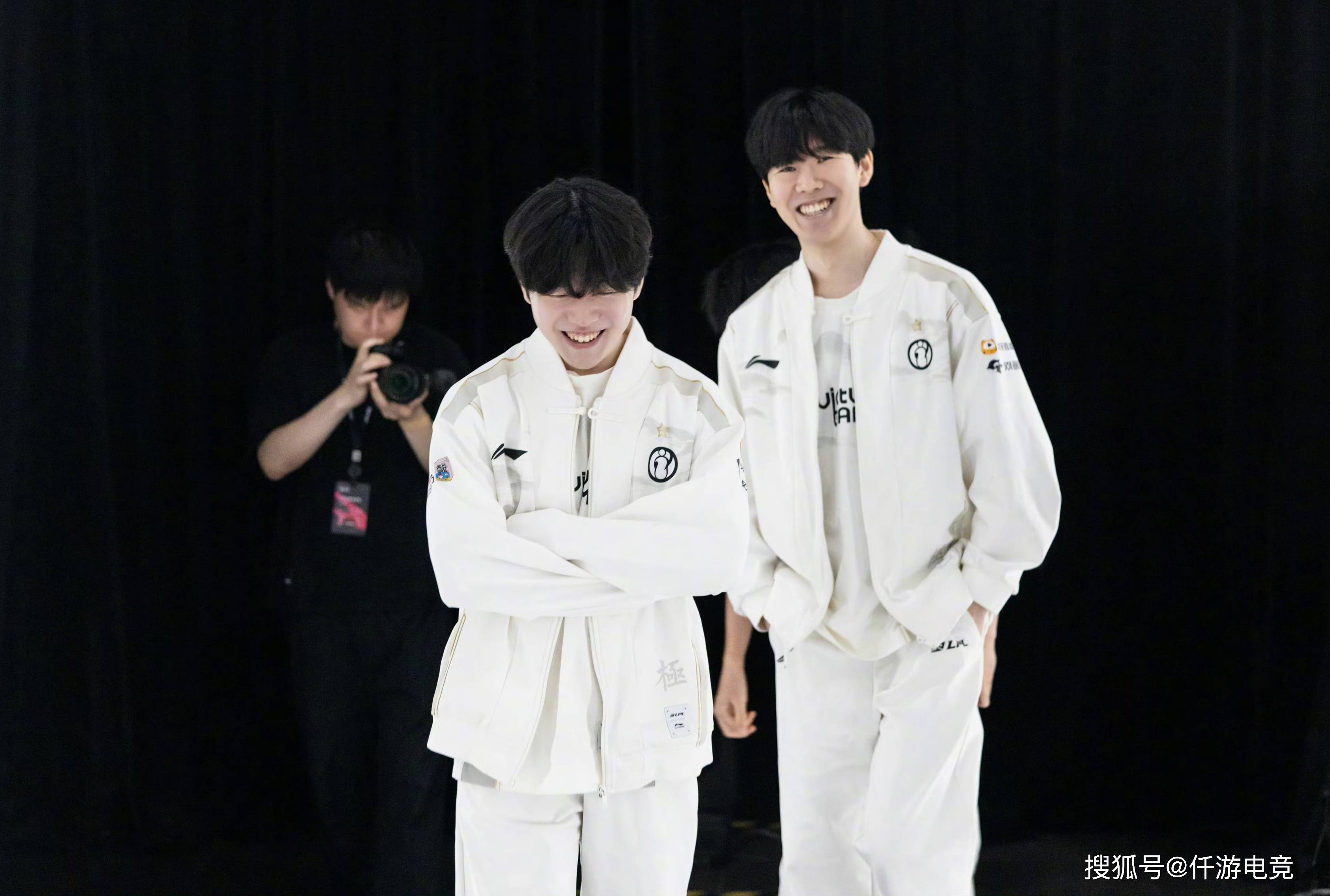 对领袖型球 对领袖型球