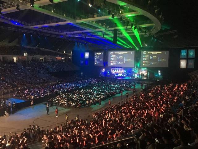 本文围绕 本文围绕